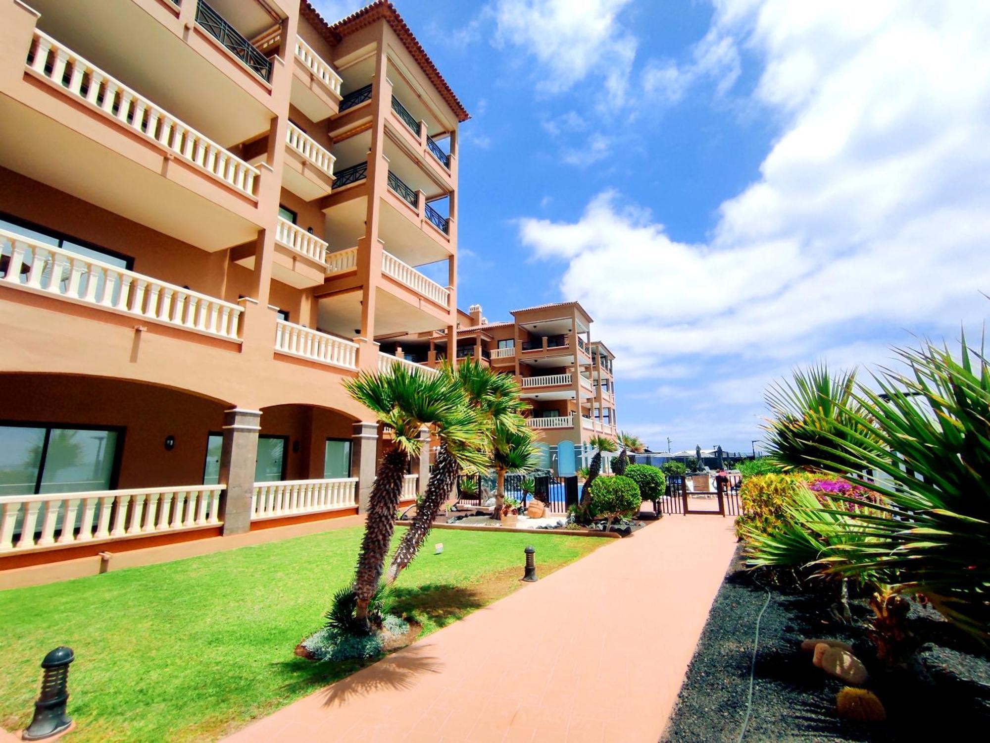 El Nautico Suites, The Beachfront Paradise San Miguel de Abona Exteriér fotografie